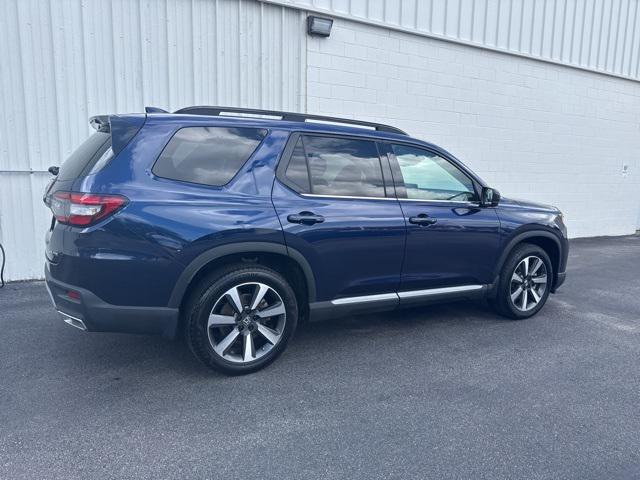used 2025 Honda Pilot car, priced at $49,990