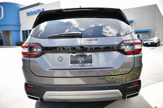 new 2025 Honda Pilot car, priced at $45,990