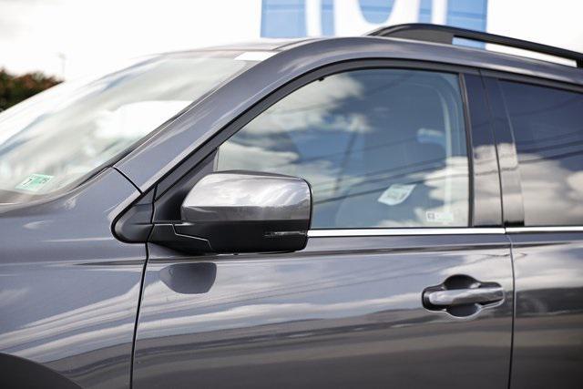 new 2025 Honda Pilot car, priced at $45,990