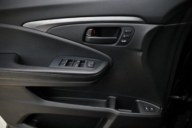 used 2022 Honda Passport car, priced at $31,201