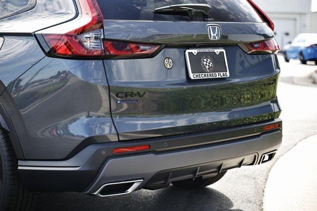 new 2026 Honda CR-V Hybrid car, priced at $39,615