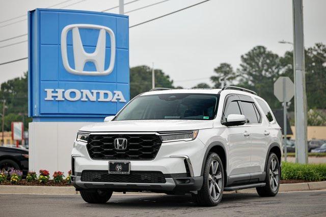 used 2023 Honda Pilot car, priced at $46,188