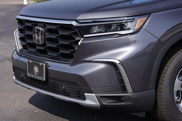 new 2025 Honda Pilot car, priced at $44,268