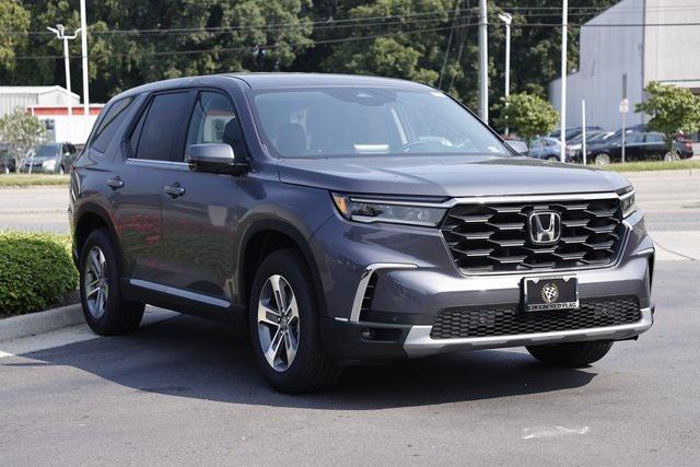 new 2025 Honda Pilot car, priced at $44,268