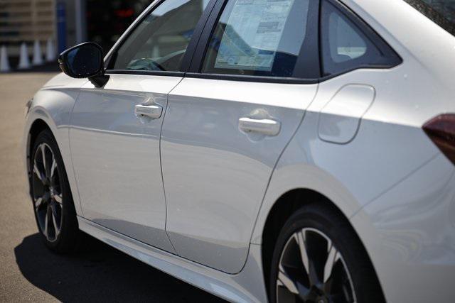 new 2025 Honda Civic Hybrid car