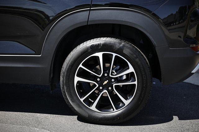 used 2025 Chevrolet TrailBlazer car, priced at $28,350