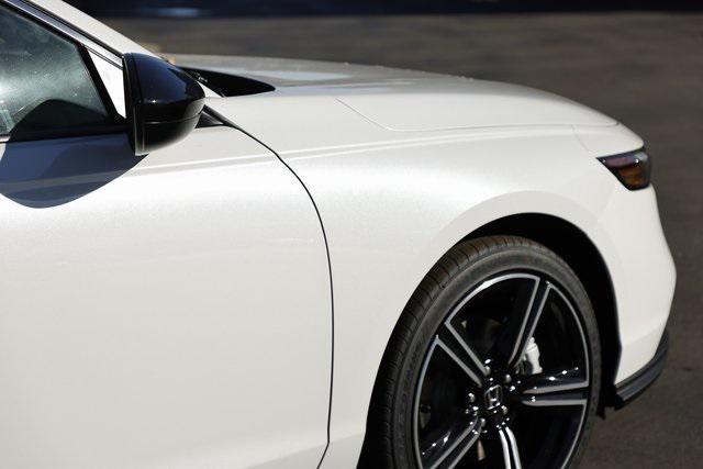 new 2025 Honda Accord Hybrid car, priced at $32,305