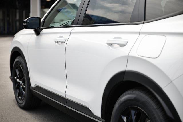 new 2026 Honda CR-V Hybrid car, priced at $40,575