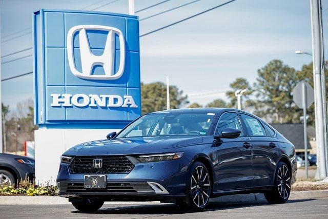 new 2025 Honda Accord Hybrid car
