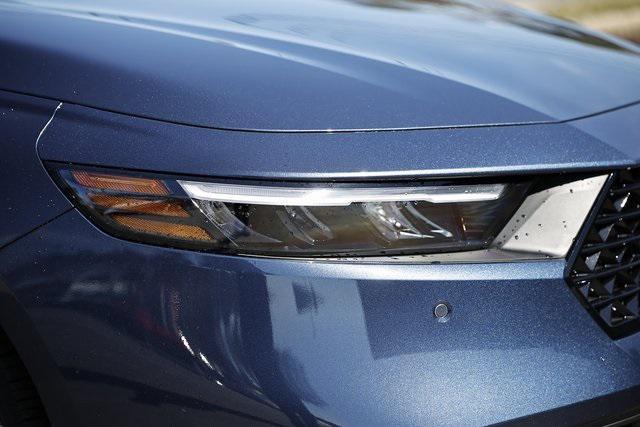 new 2025 Honda Accord Hybrid car