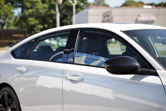 new 2025 Honda Accord Hybrid car, priced at $34,390