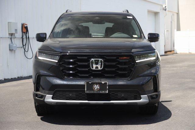 used 2025 Honda Pilot car, priced at $48,310