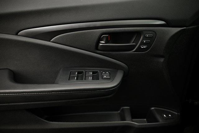 used 2022 Honda Passport car, priced at $32,970