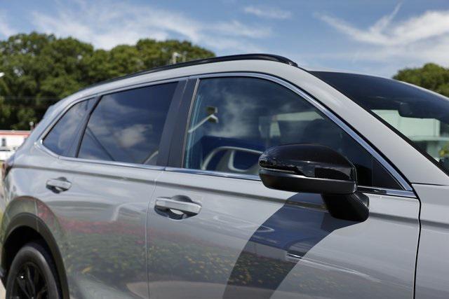 new 2025 Honda CR-V Hybrid car, priced at $39,541