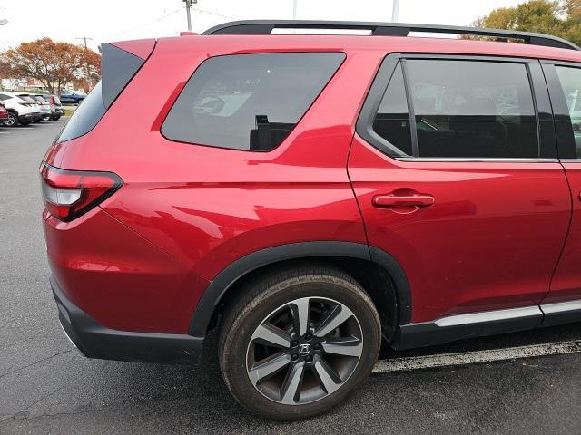 used 2023 Honda Pilot car, priced at $41,990