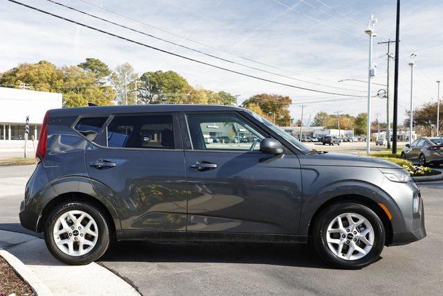 used 2022 Kia Soul car, priced at $15,979