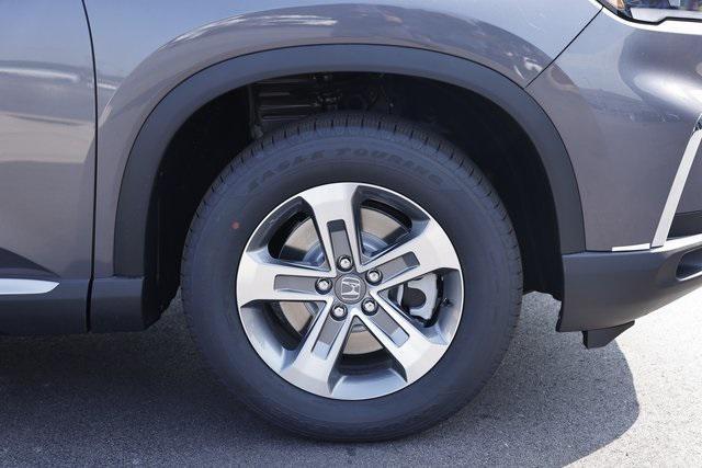 new 2025 Honda Pilot car, priced at $43,323