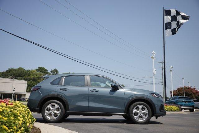 new 2025 Honda HR-V car