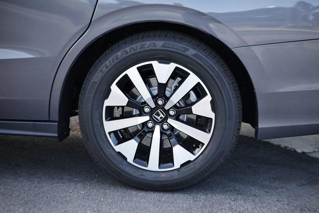 new 2026 Honda Odyssey car, priced at $41,990