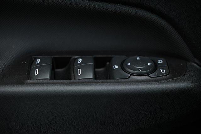 used 2022 Chevrolet Equinox car, priced at $22,990
