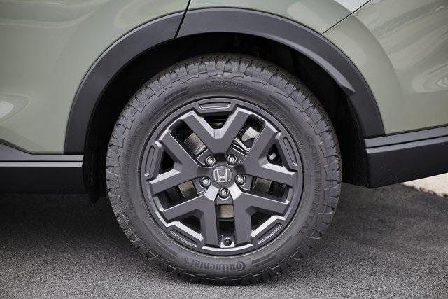 new 2026 Honda CR-V Hybrid car, priced at $38,340