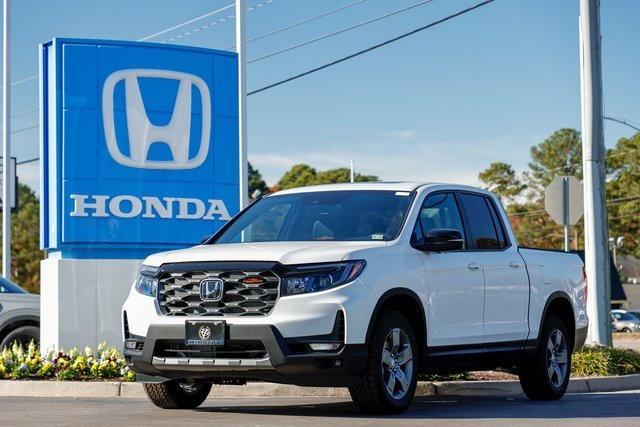 new 2025 Honda Ridgeline car, priced at $43,990