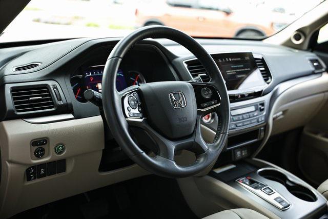 used 2022 Honda Pilot car, priced at $34,976