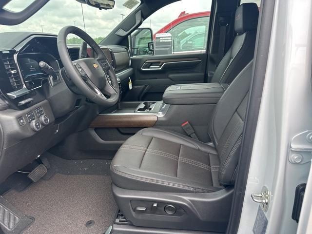 new 2025 Chevrolet Silverado 3500 car, priced at $91,610