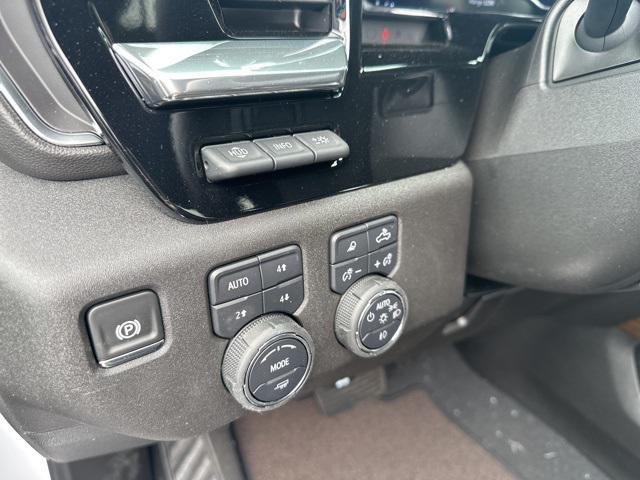 new 2025 Chevrolet Silverado 3500 car, priced at $91,610