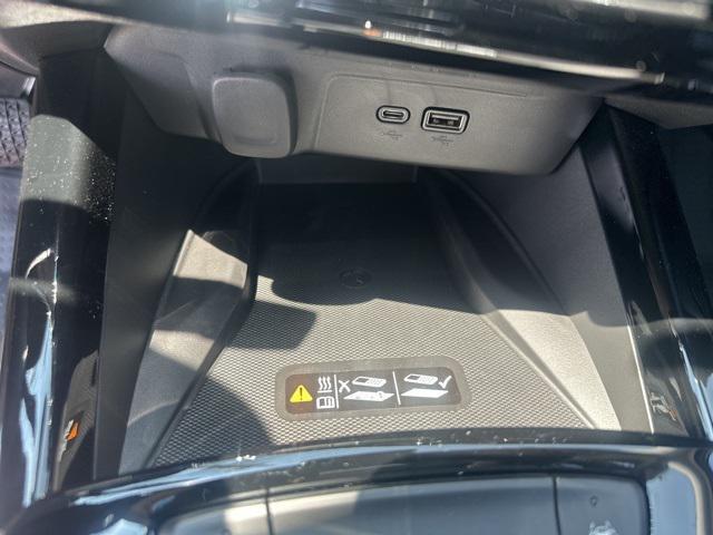 new 2025 Chevrolet Trax car, priced at $26,920