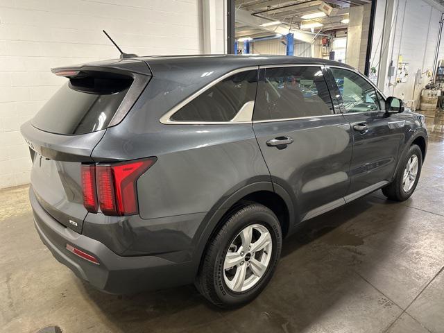 used 2023 Kia Sorento car, priced at $25,872