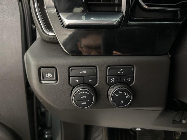used 2025 Chevrolet Silverado 1500 car, priced at $45,999