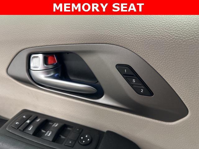 used 2021 Chrysler Pacifica car, priced at $24,721