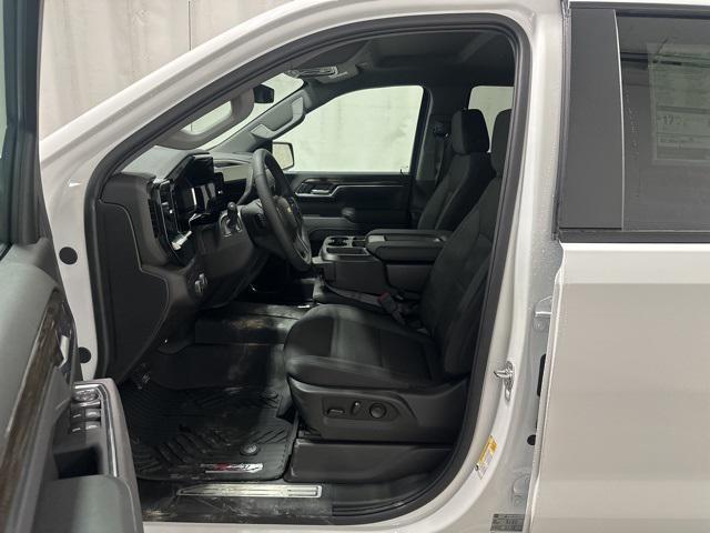 new 2026 Chevrolet Silverado 1500 car, priced at $62,000
