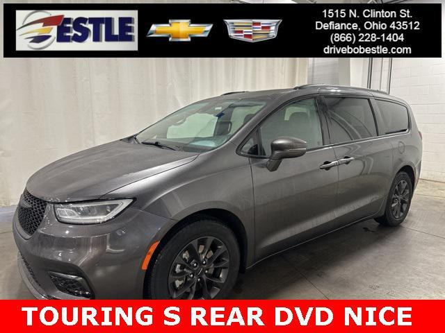 used 2021 Chrysler Pacifica car, priced at $23,348