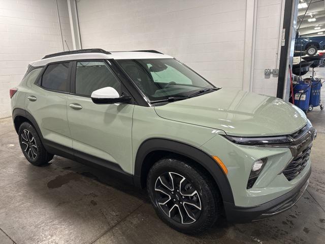 new 2025 Chevrolet TrailBlazer car, priced at $32,080