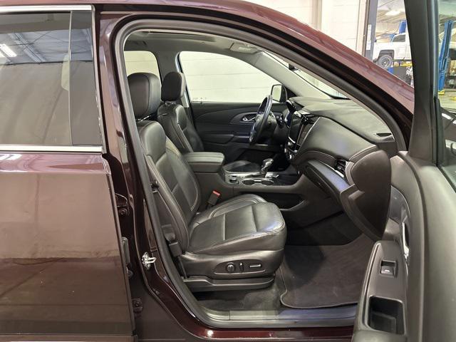 used 2021 Chevrolet Traverse car, priced at $27,570