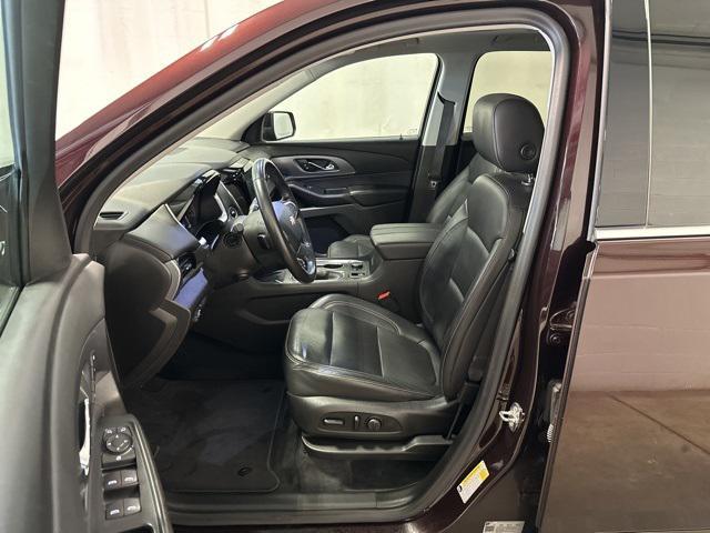 used 2021 Chevrolet Traverse car, priced at $27,570