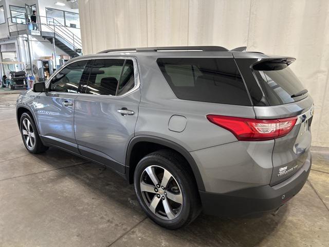 used 2021 Chevrolet Traverse car, priced at $28,396