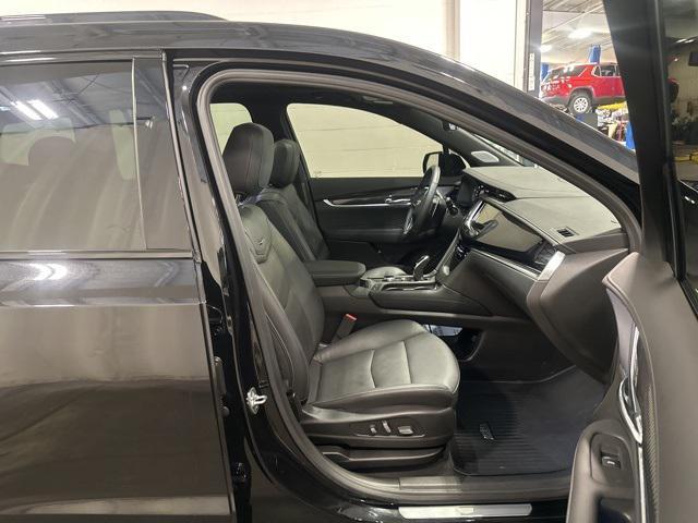 used 2025 Cadillac XT6 car, priced at $56,842