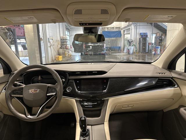 used 2021 Cadillac XT6 car, priced at $33,283