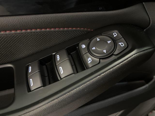 used 2023 Chevrolet Traverse car, priced at $39,999