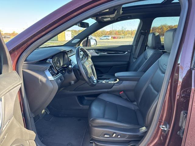 used 2023 Cadillac XT6 car, priced at $36,994