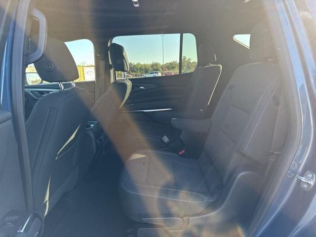 used 2025 Chevrolet Traverse car, priced at $39,276
