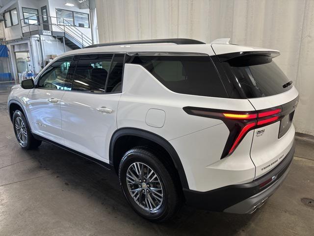 used 2025 Chevrolet Traverse car, priced at $37,998