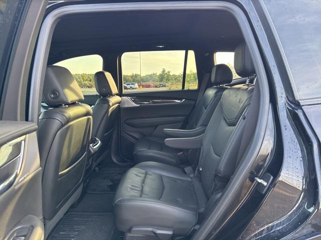 used 2020 Cadillac XT6 car, priced at $21,331