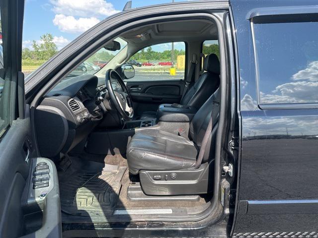 used 2008 Chevrolet Suburban car, priced at $4,999