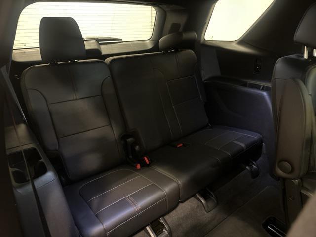 used 2023 Chevrolet Traverse car, priced at $39,500