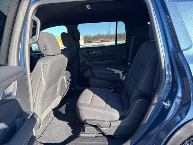 used 2025 Chevrolet Traverse car, priced at $37,267