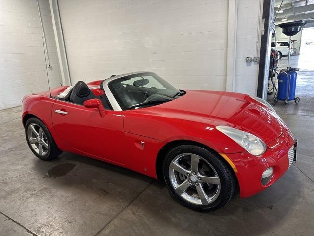 used 2006 Pontiac Solstice car, priced at $13,915